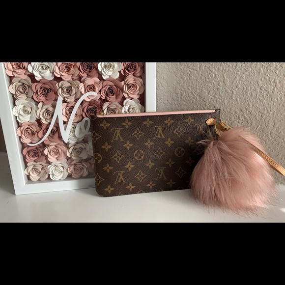 Louis Vuitton Handbags - ❗️SOLD❗️Louis Vuitton MM Pouch